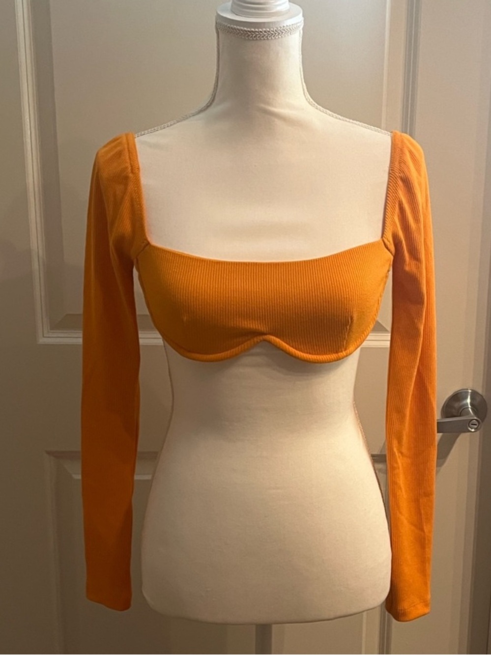 Princess Polly Becca Long Sleeve Crop Top | Orange | Size 2 🧡 - Picture 3 of 5